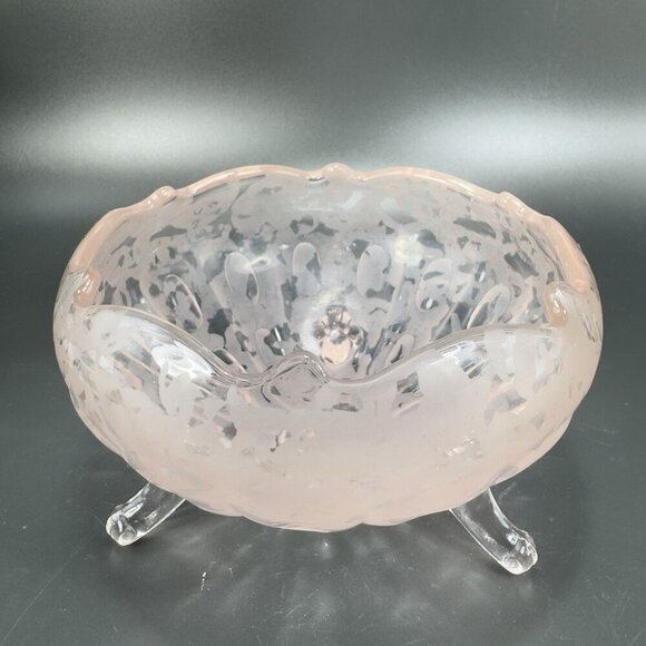 1930s Fenton Ming Pink Glass Rose Bowl Dish Etched 3 Footed Bowl Frosted Finish - Picture 14 of 15